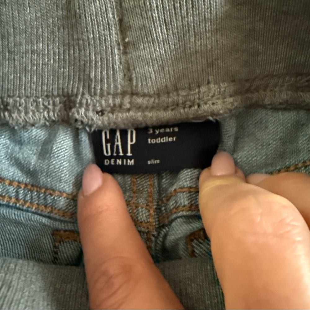 GAP Toddler Pull On Slim Jeans-Light Wash 3T - Picture 2 of 3